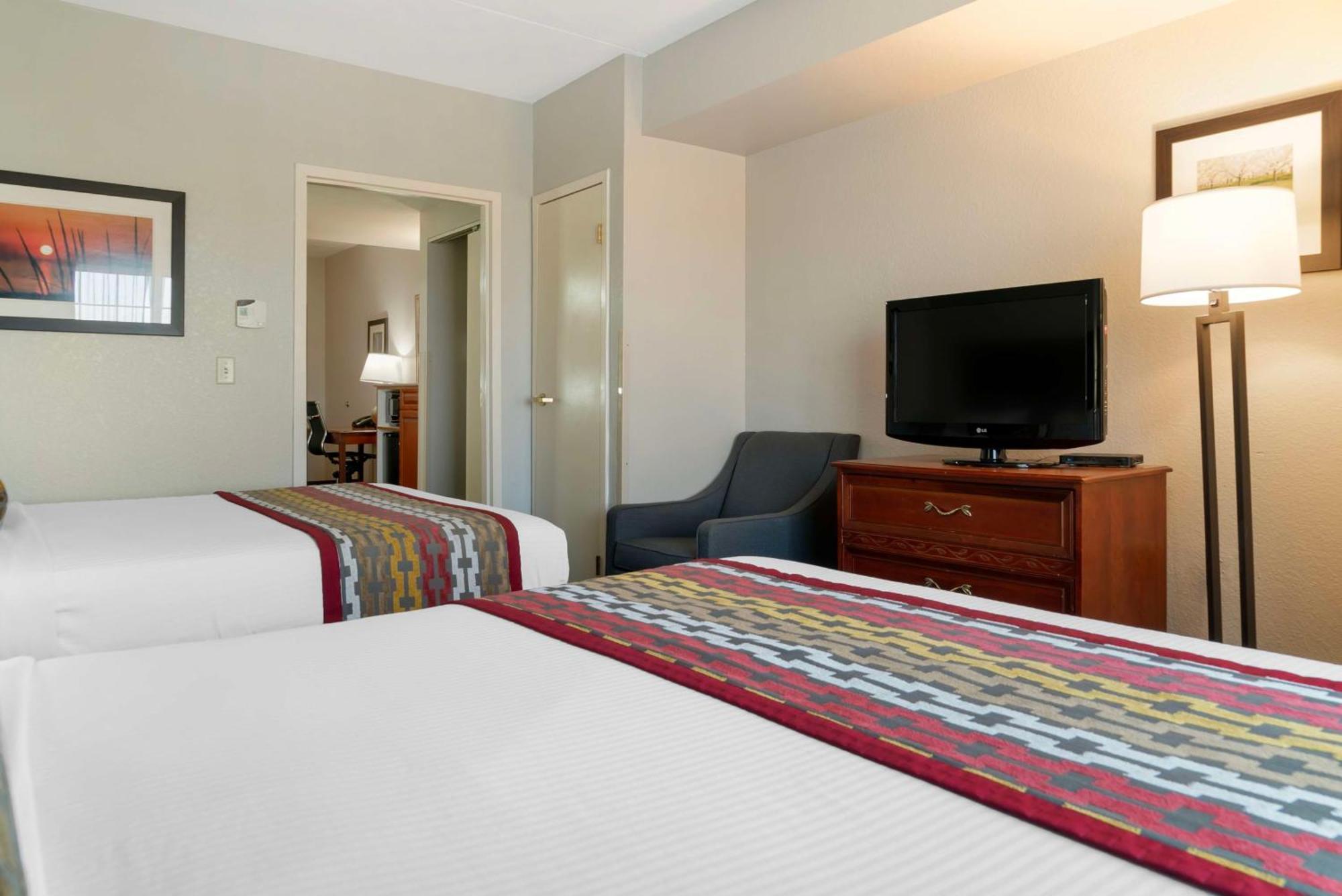 Best Western Executive Inn & Suites Гранд-Рапидс Экстерьер фото