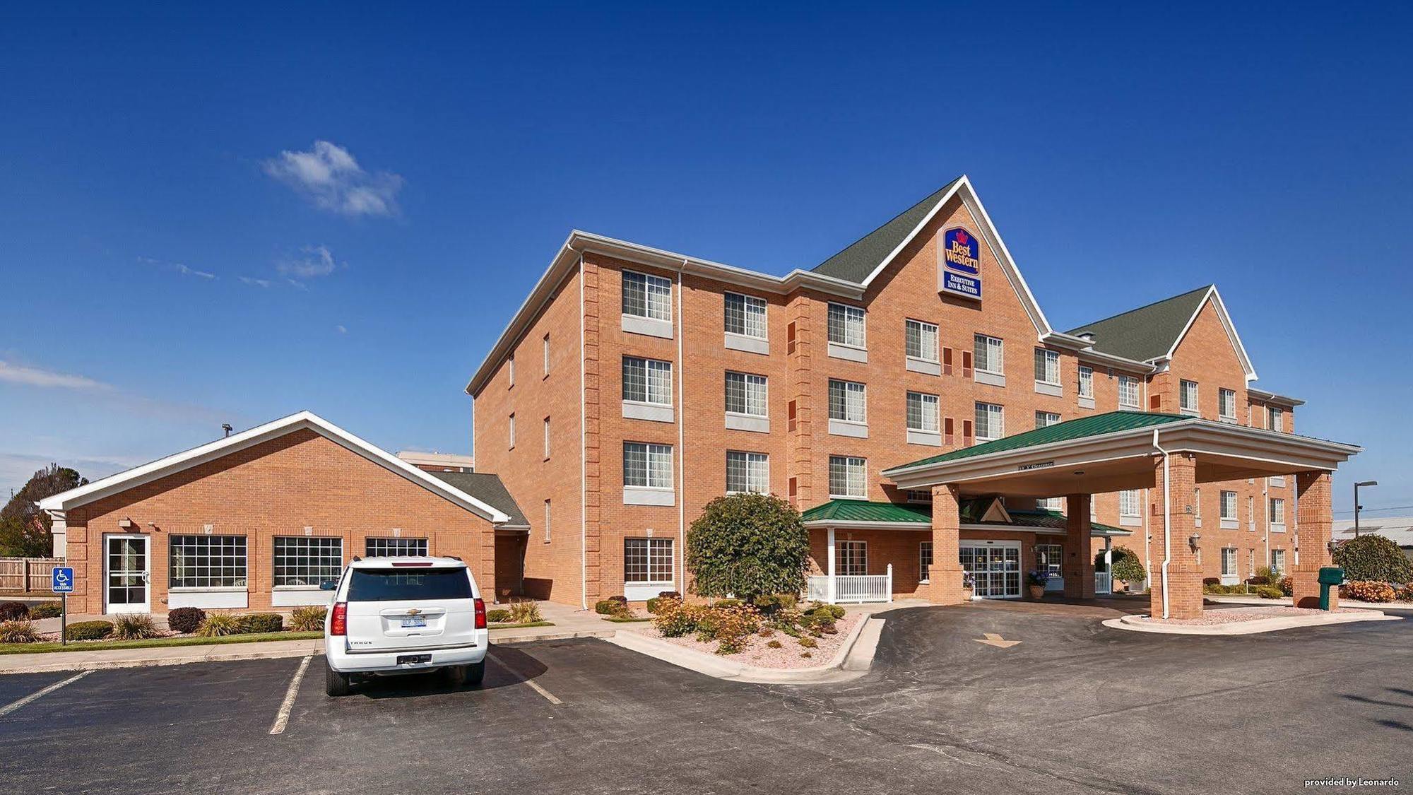 Best Western Executive Inn & Suites Гранд-Рапидс Экстерьер фото