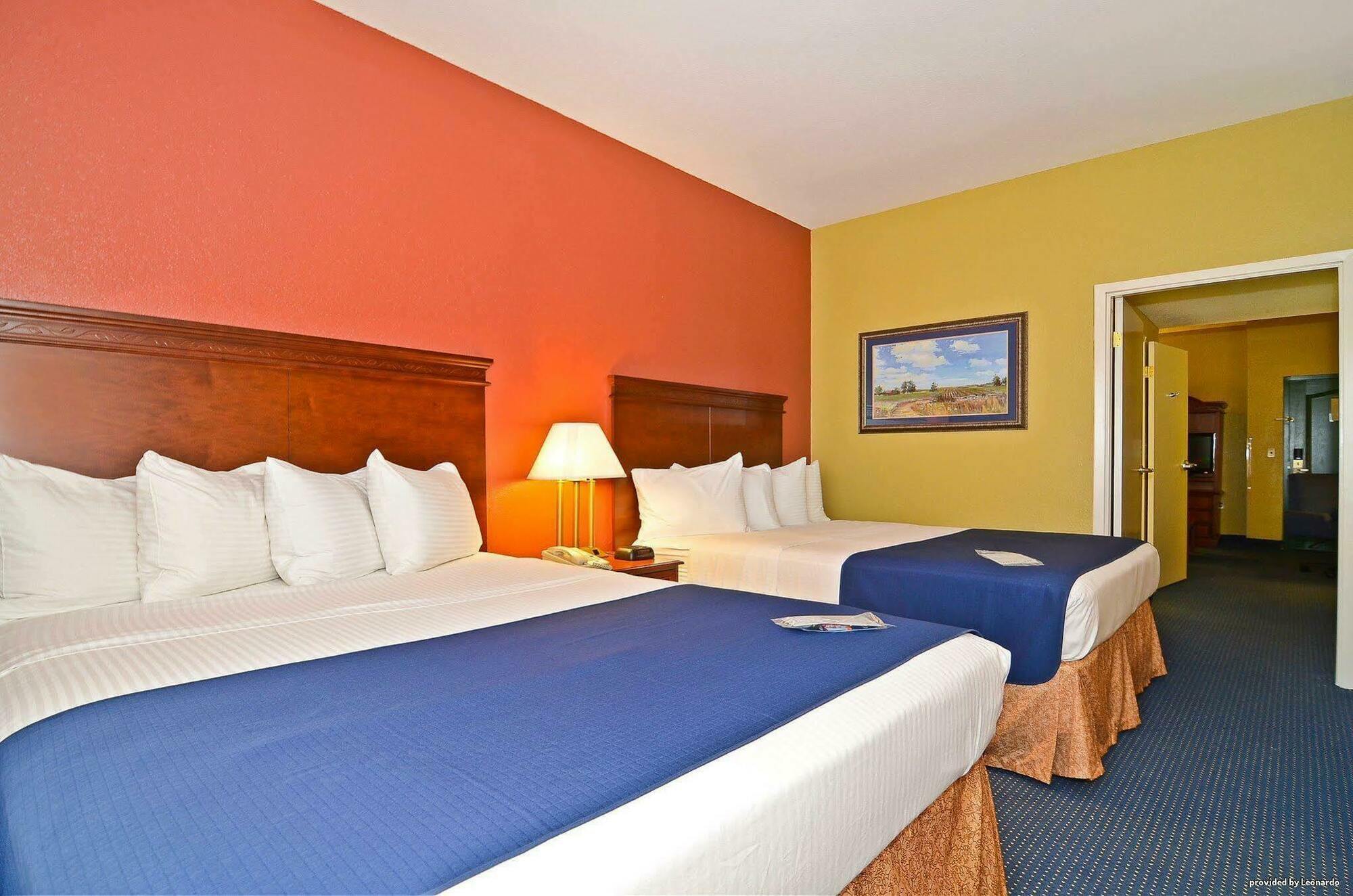 Best Western Executive Inn & Suites Гранд-Рапидс Экстерьер фото